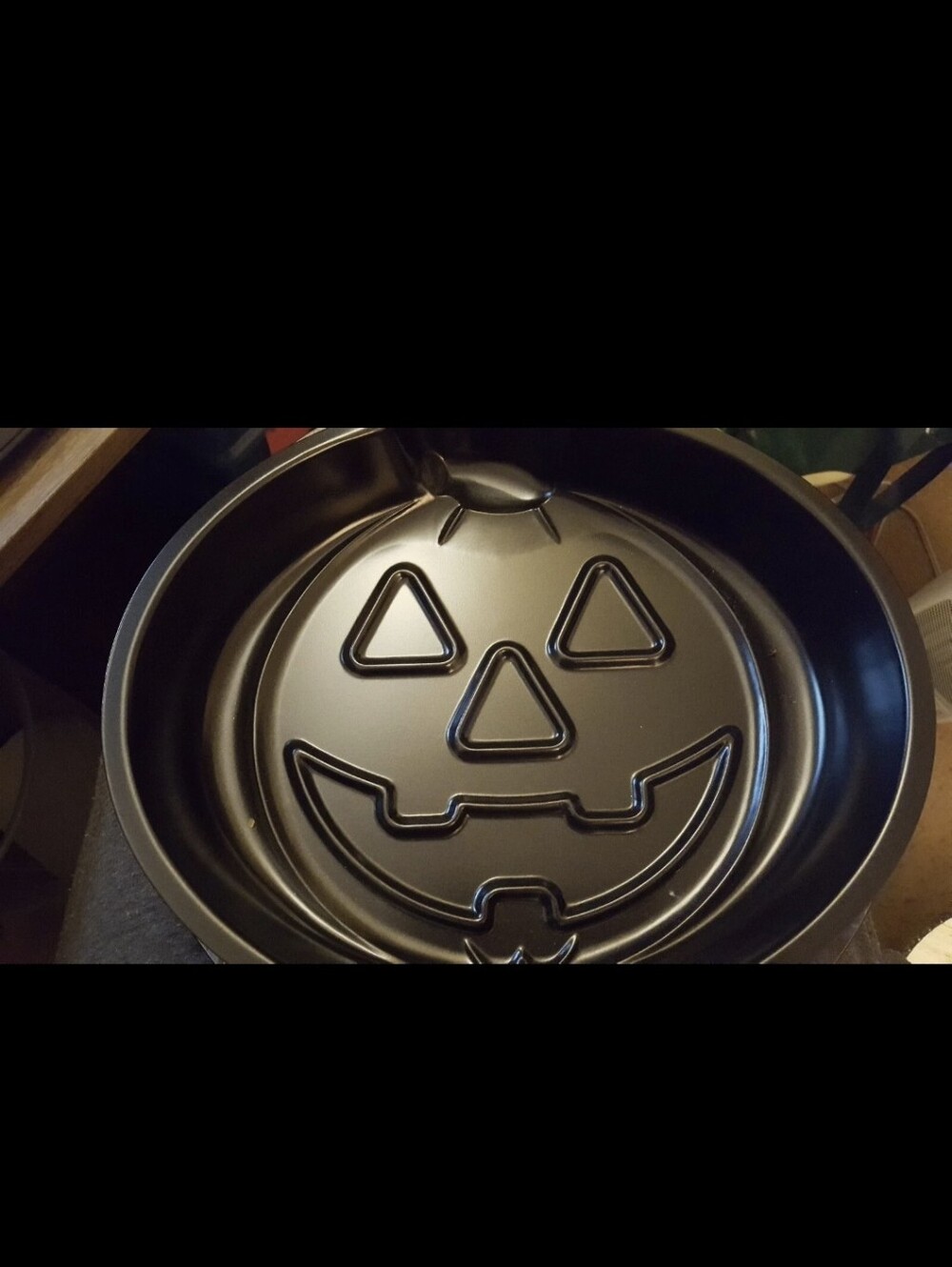 Kaiser HALLOWEEN Pumpkin Jack-O'-Lantern Cake Baking Pan NEW C3